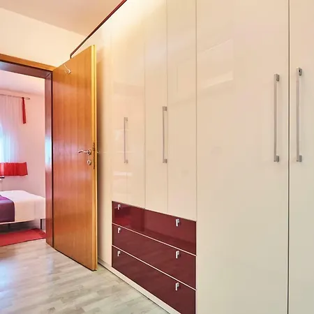 Holiday home Vita 5* *