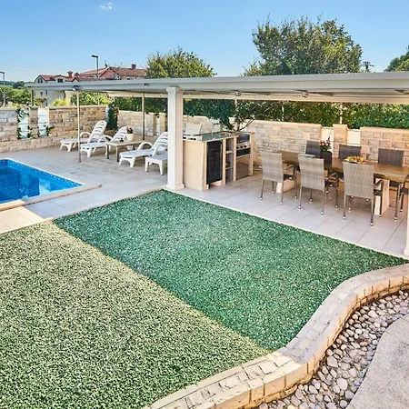 Vita 5* * Umag