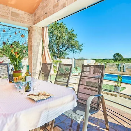 Holiday home Vita 5*